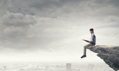 简单的生物问答题 （要答案)答案越短越好