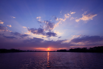 简单的生物问答题 （要答案)答案越短越好